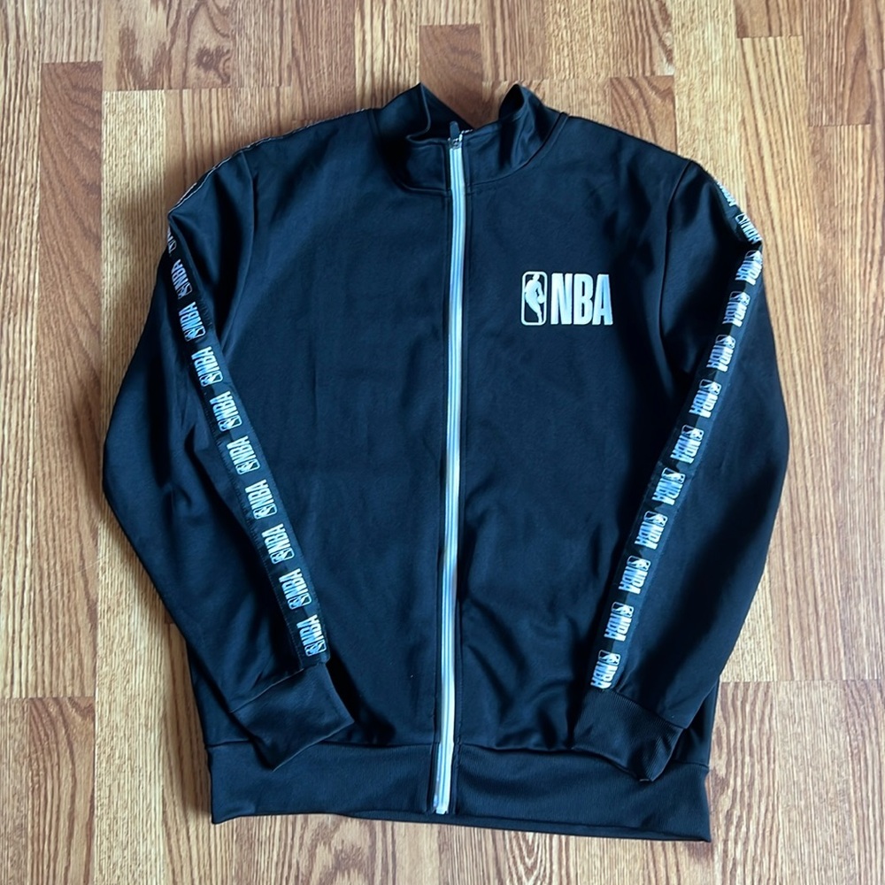 NBA men’s sweat shirt